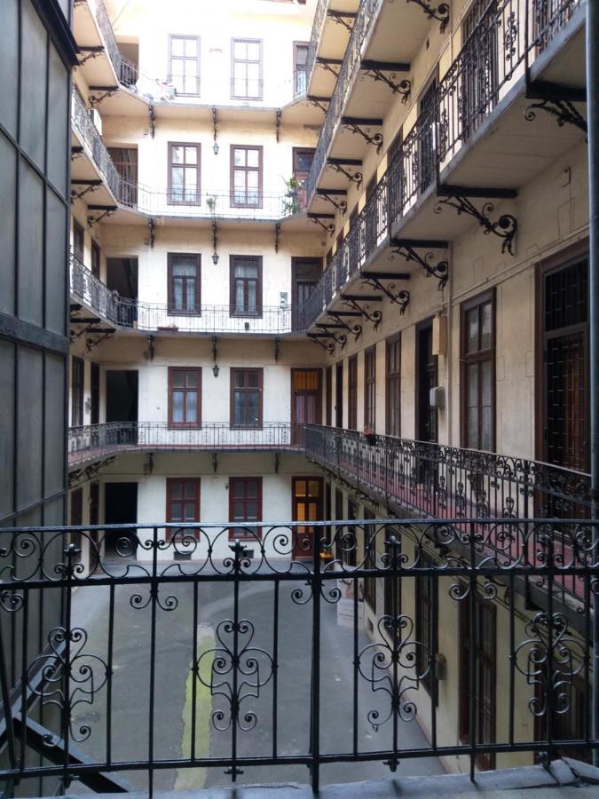 Tempo Courtyard Apartman Budapest Exterior foto